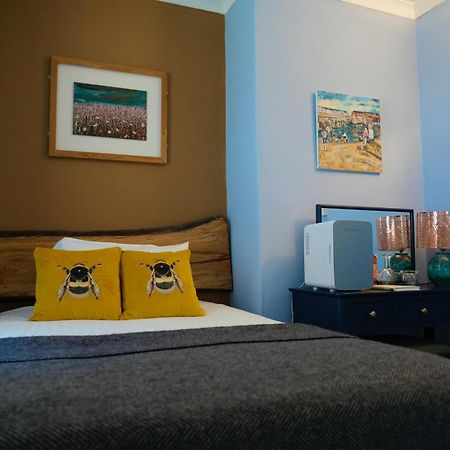 Arosfa Harbourside Guesthouse 애버라에론 외부 사진