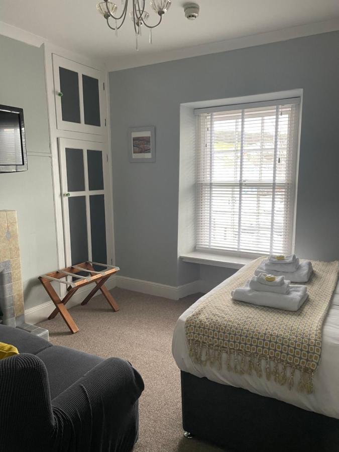 Arosfa Harbourside Guesthouse 애버라에론 외부 사진