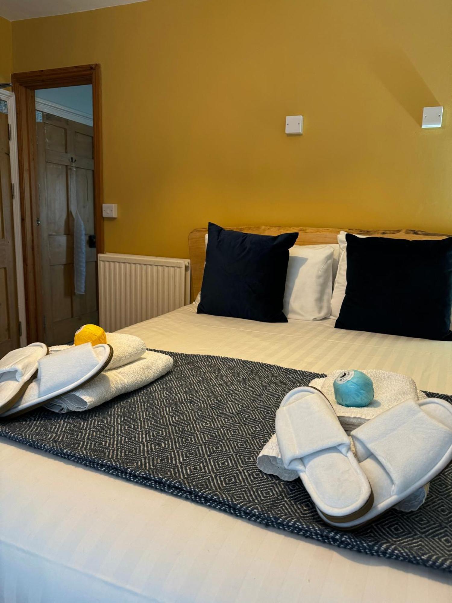 Arosfa Harbourside Guesthouse 애버라에론 외부 사진